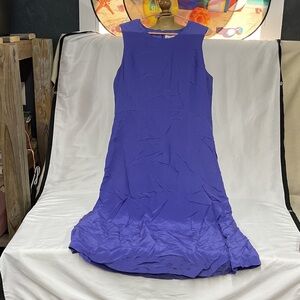 EUC Woman’s sleeveless Victoria Holley dress with zipper down the back